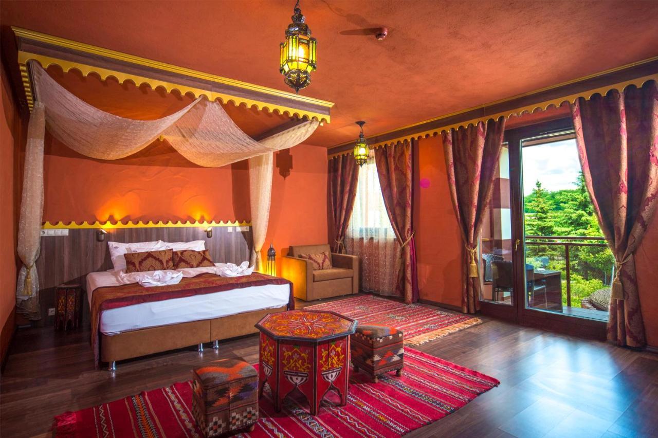 Meses Shiraz Superior-adults Only 4*