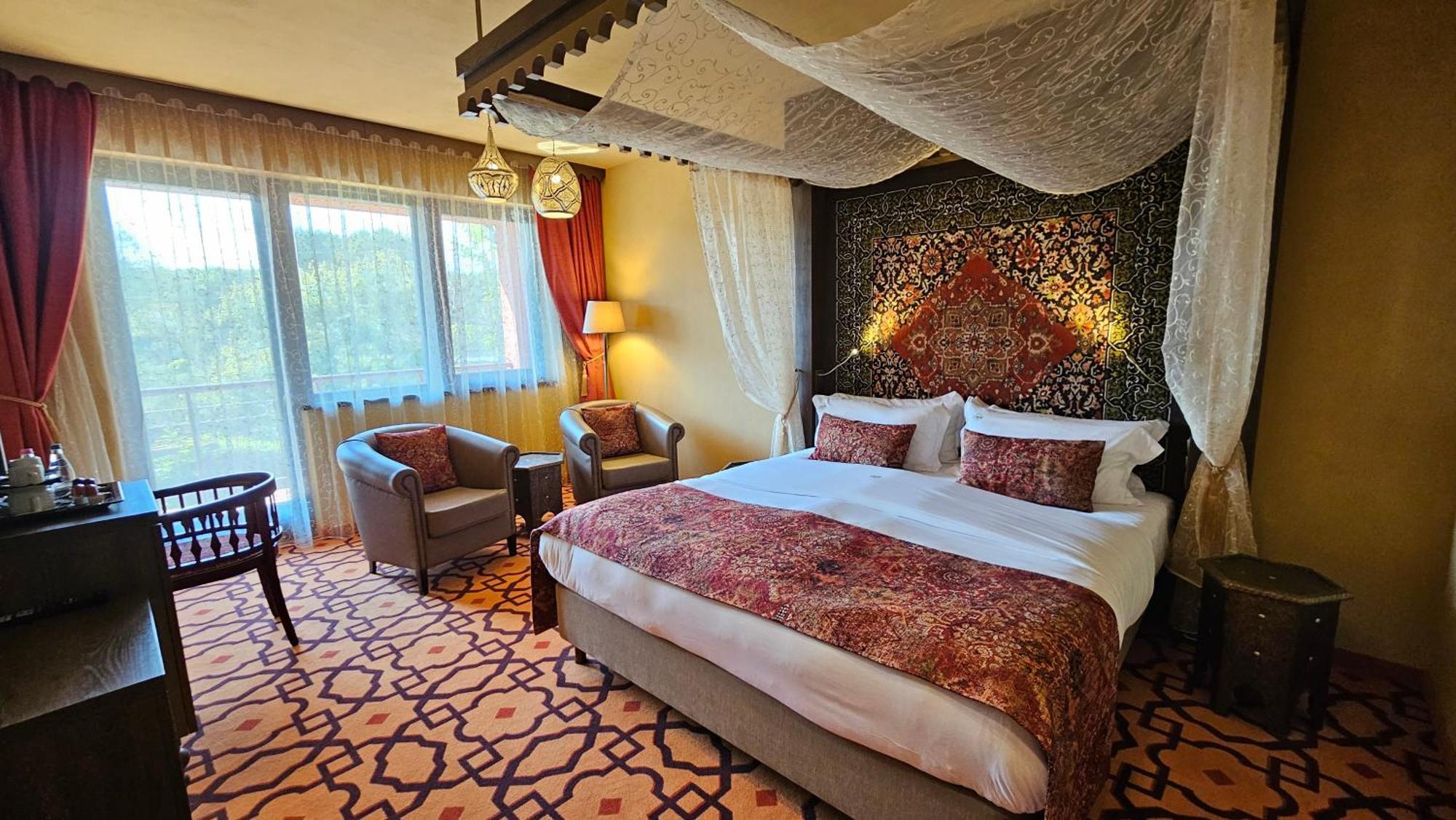 Meses Shiraz Superior-adults Only 4*